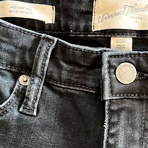 Womens’ Universal Thread Black Jean Shorts Size 0 - Picture 3 of 4